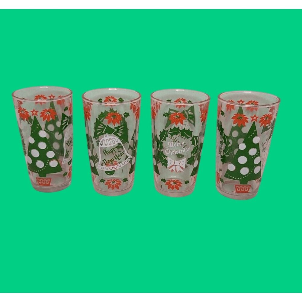 Vintage Christmas Holiday Glass Tumblers Set Of 4 Green Red Festive Tree Wreath